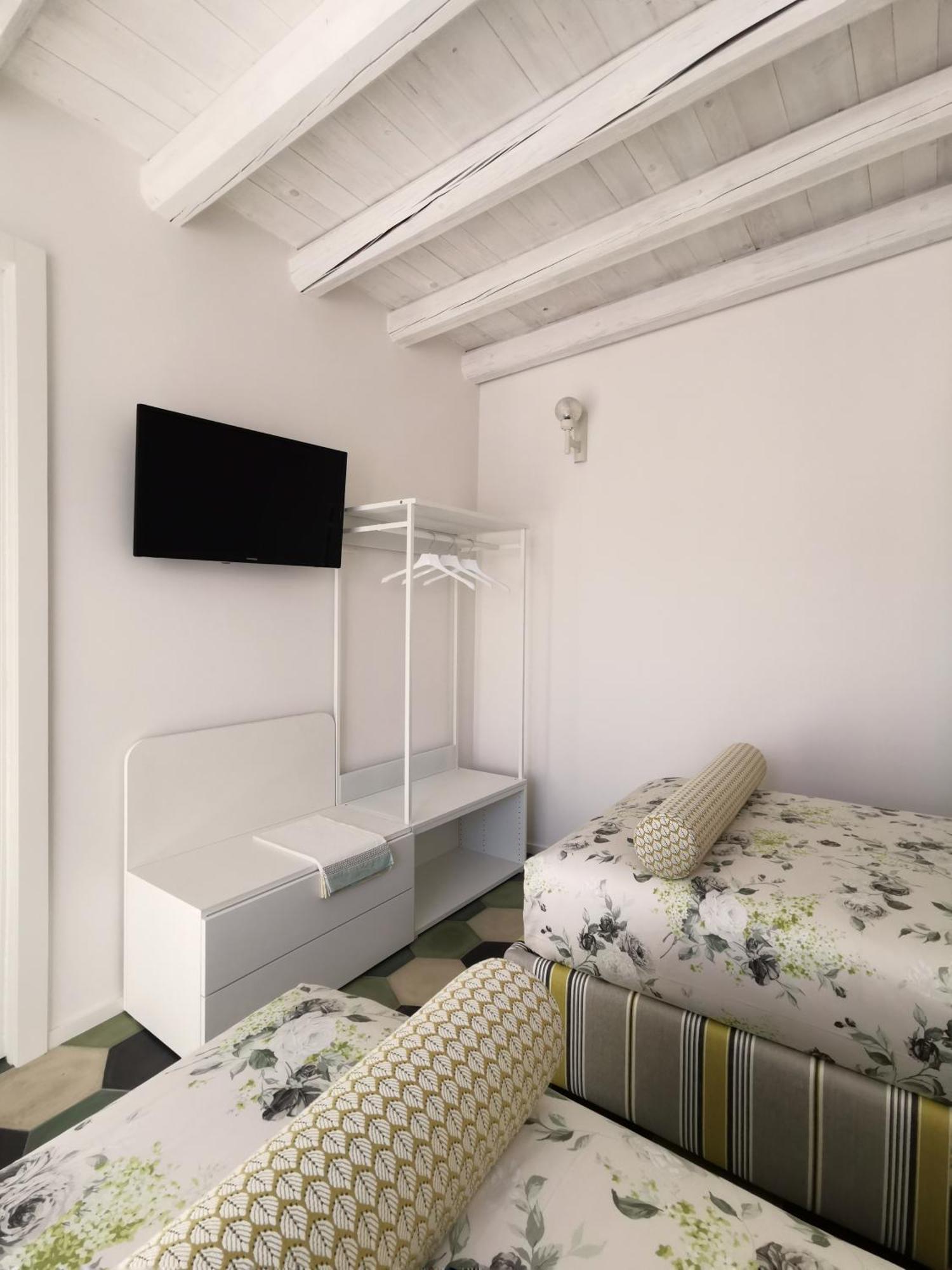Coniger 4 Casa Vacanze In Centro Lecce Con Wi-Fi E Smart Tv 外观 照片
